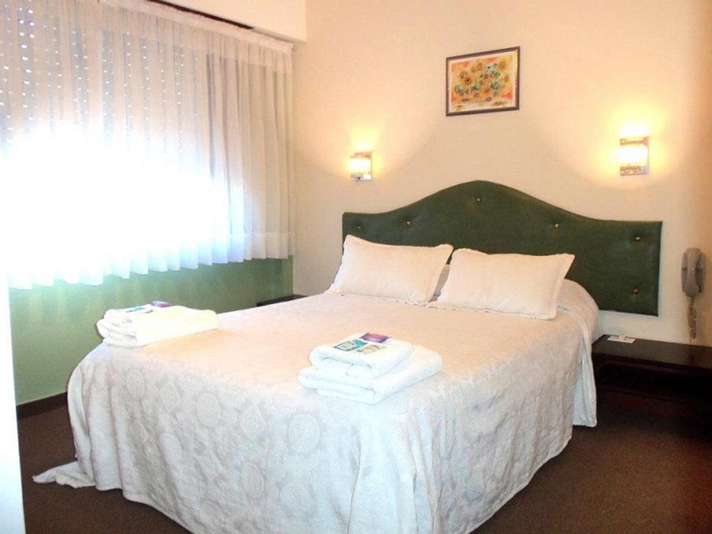 Dino'S Hotel Villa Gesell Extérieur photo